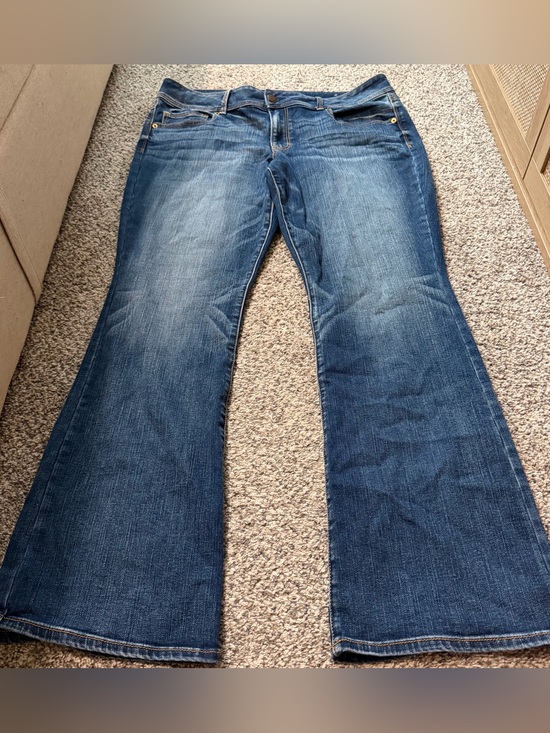 American Eagle Outfitters Denim - Women’s American Eagle Dark Blue Flared Jeans Kick Boot Super Stretch size 18